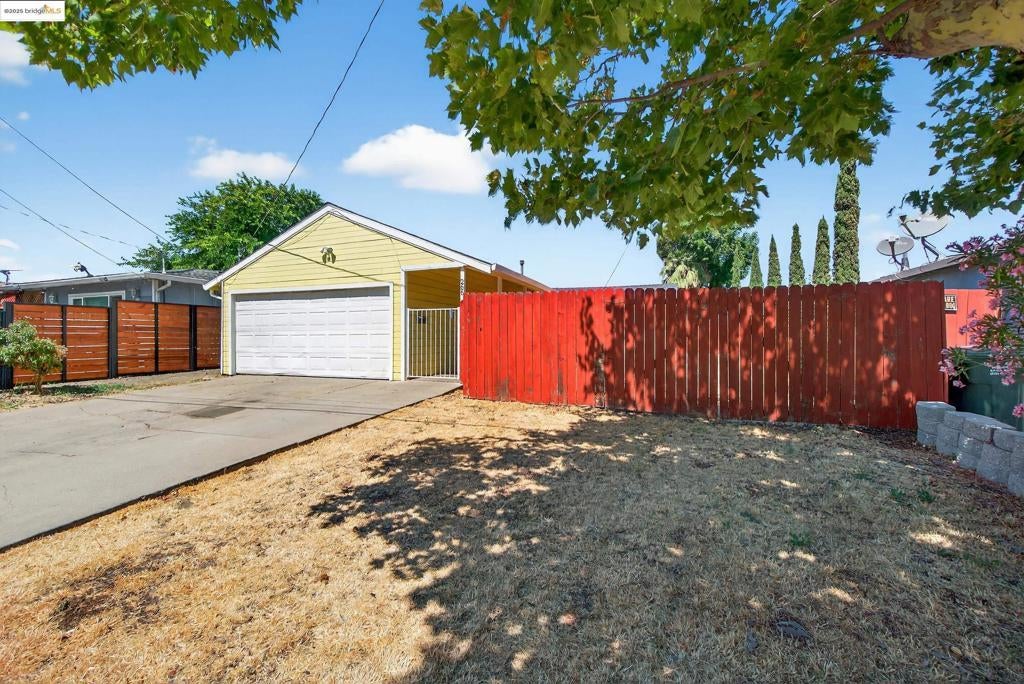 Photo of Listing #41103800