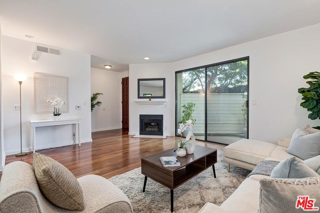 Photo of Listing #25561045