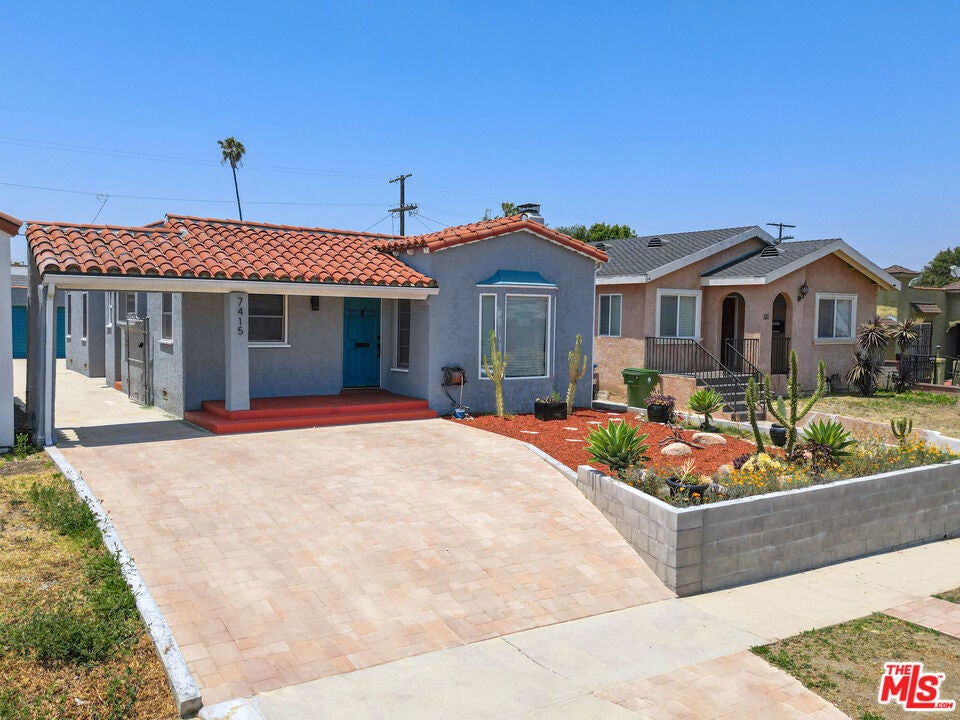 Photo of Listing #25561065