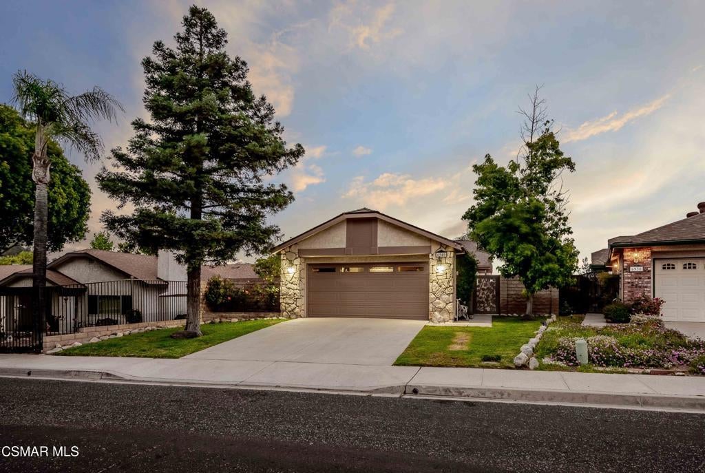 Photo of Listing #225003380