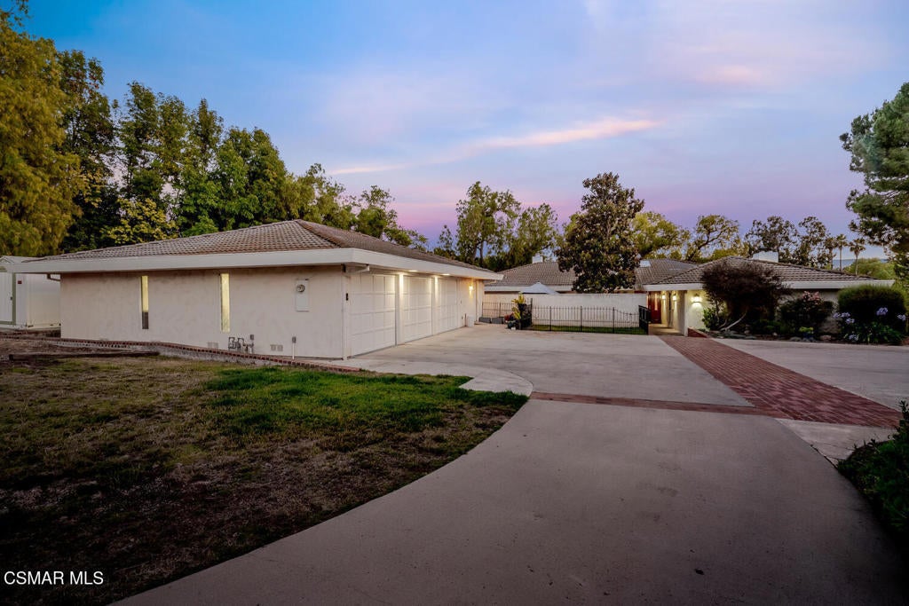 Photo of Listing #225003379