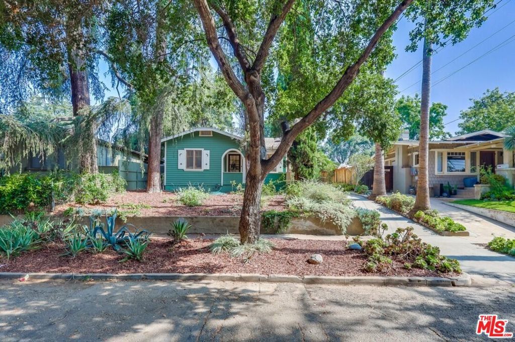 Photo of Listing #25561363