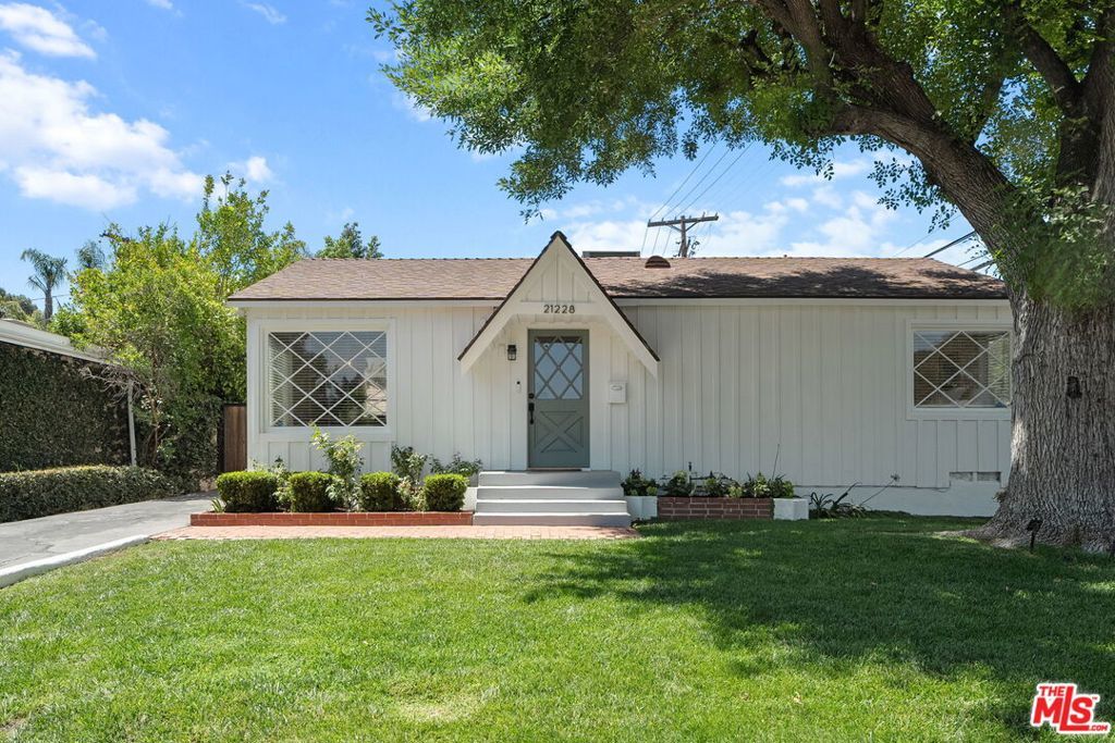 Photo of Listing #25561255