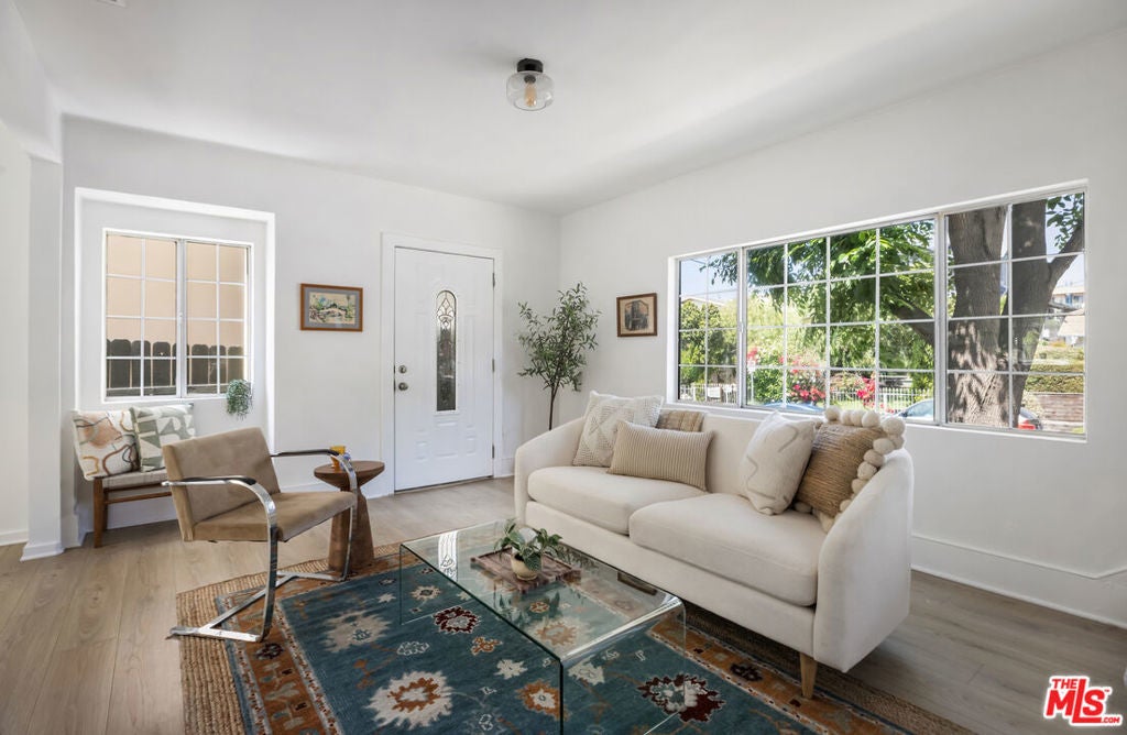 Photo of Listing #25560789