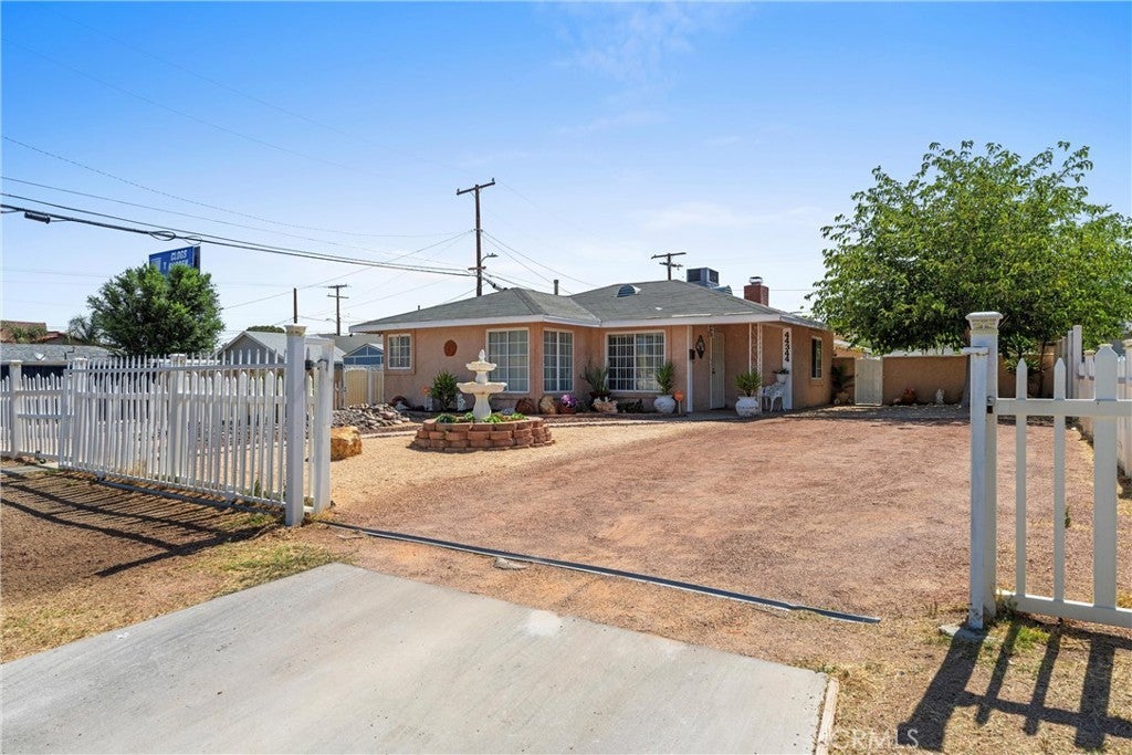 Photo of Listing #SR25151419