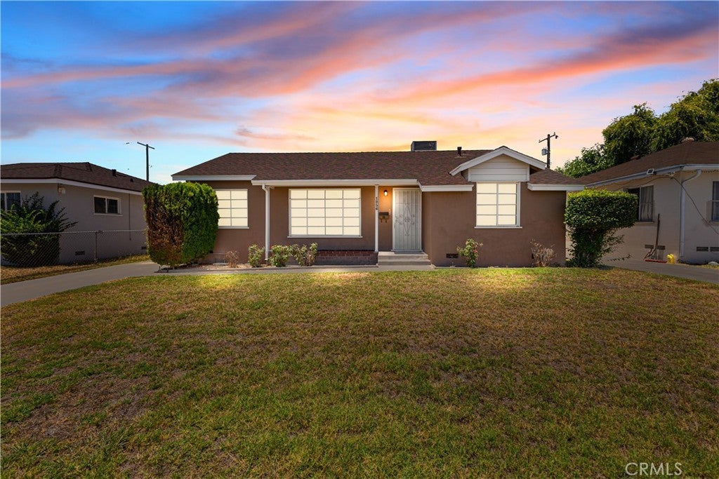 Photo of Listing #IV25151756