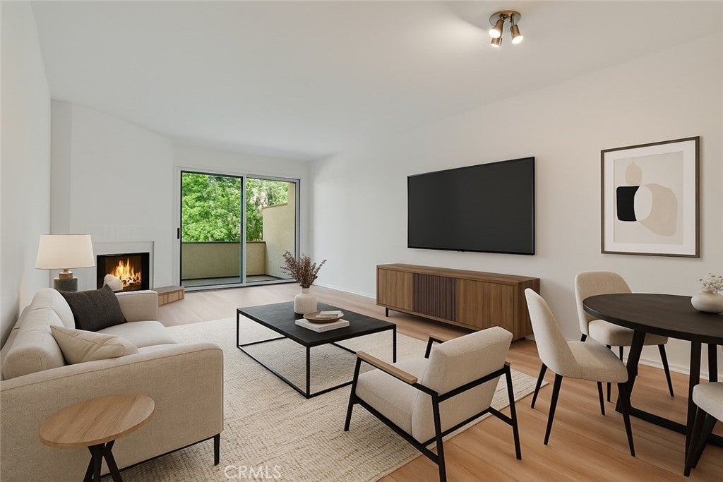 Photo of Listing #SR25147619