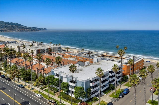 1201 S Catalina Avenue 3a, Redondo Beach.