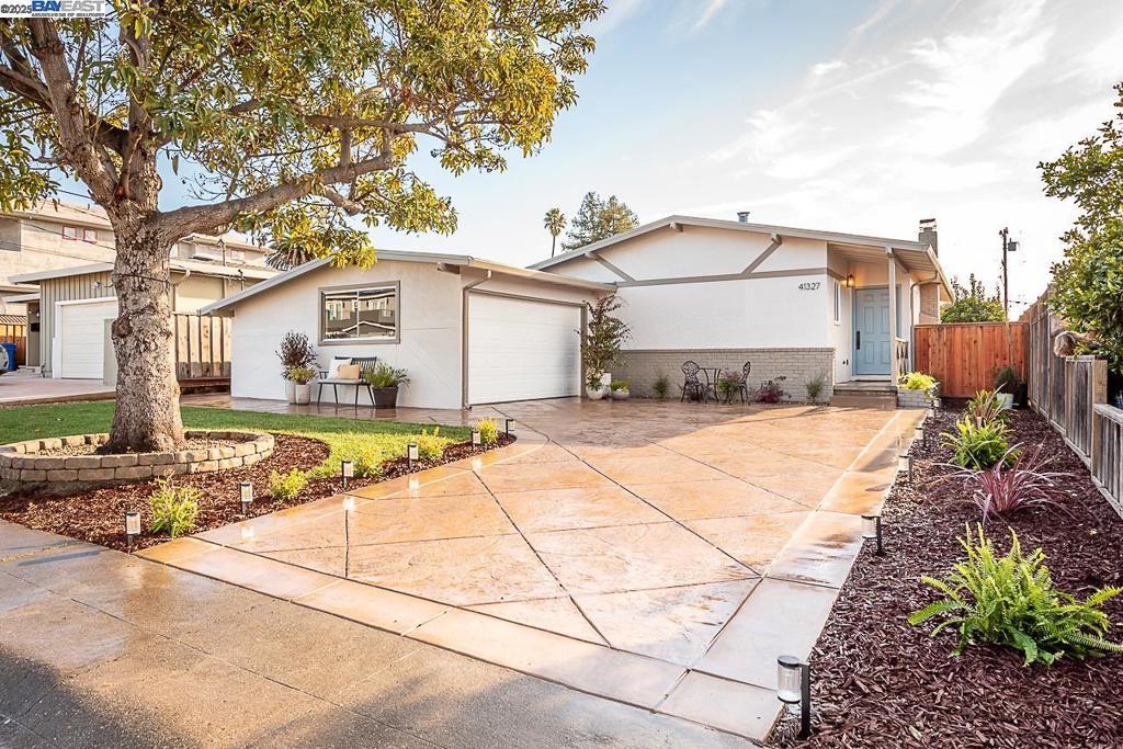 Photo of Listing #41103880