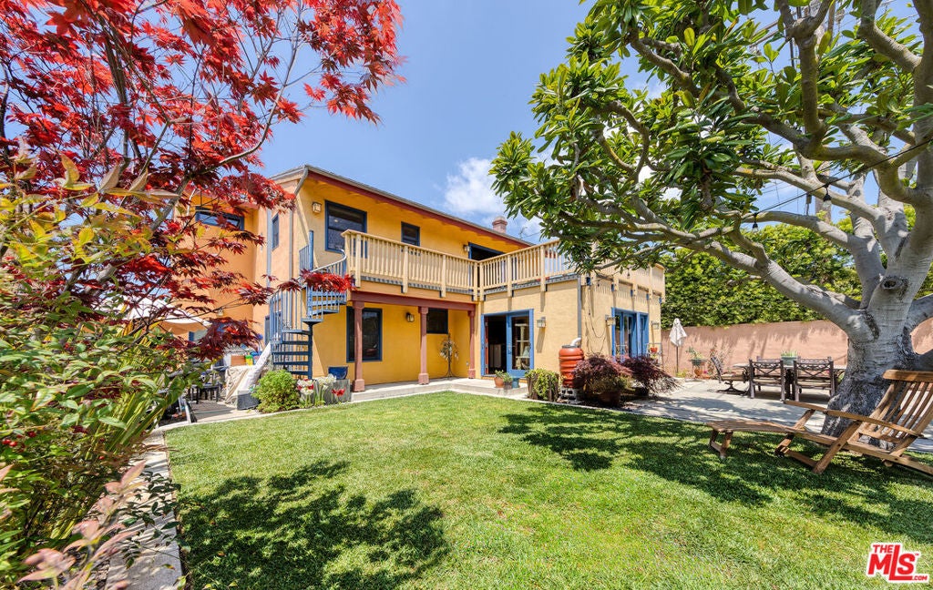 Photo of Listing #25560175