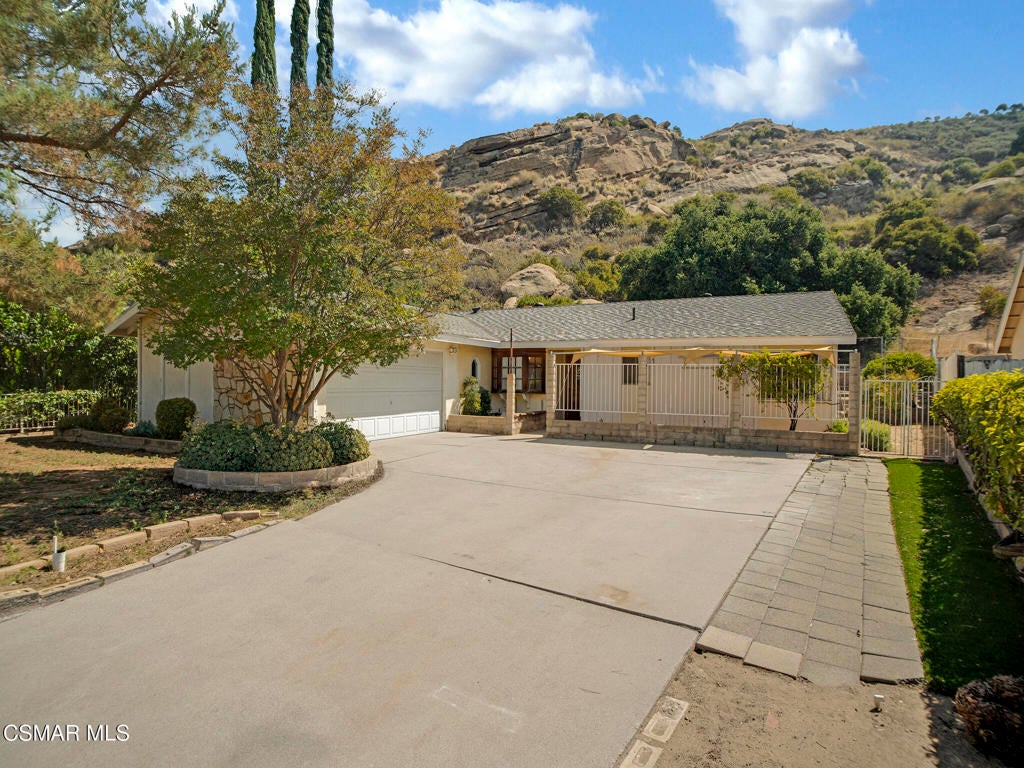 Photo of Listing #225003400