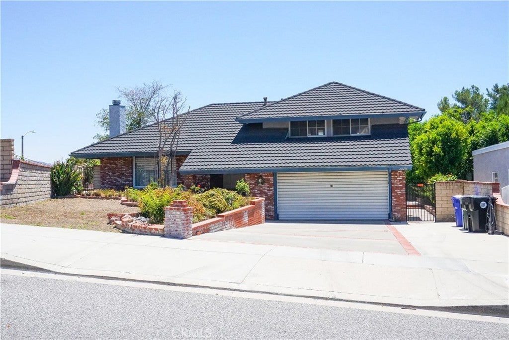 Photo of Listing #SR25151459