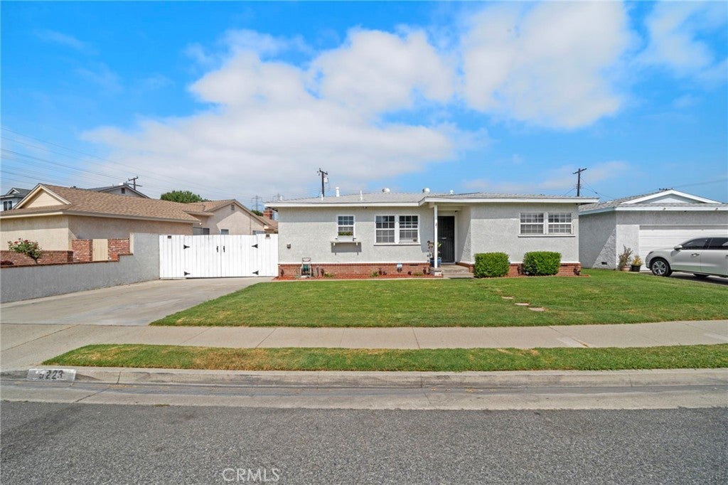 Photo of Listing #PW25152206