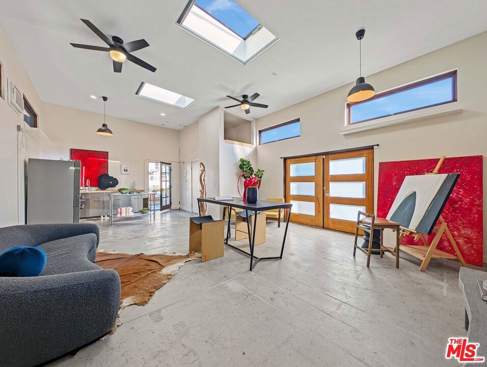 Photo of Listing #25561905