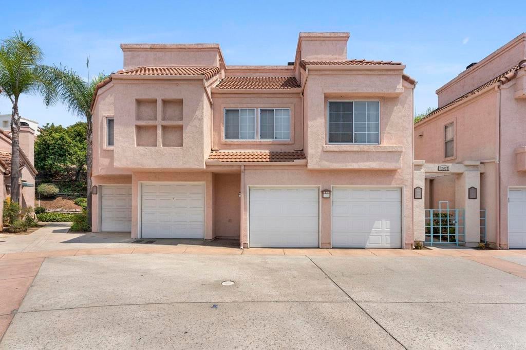 Photo of Listing #PTP2505092