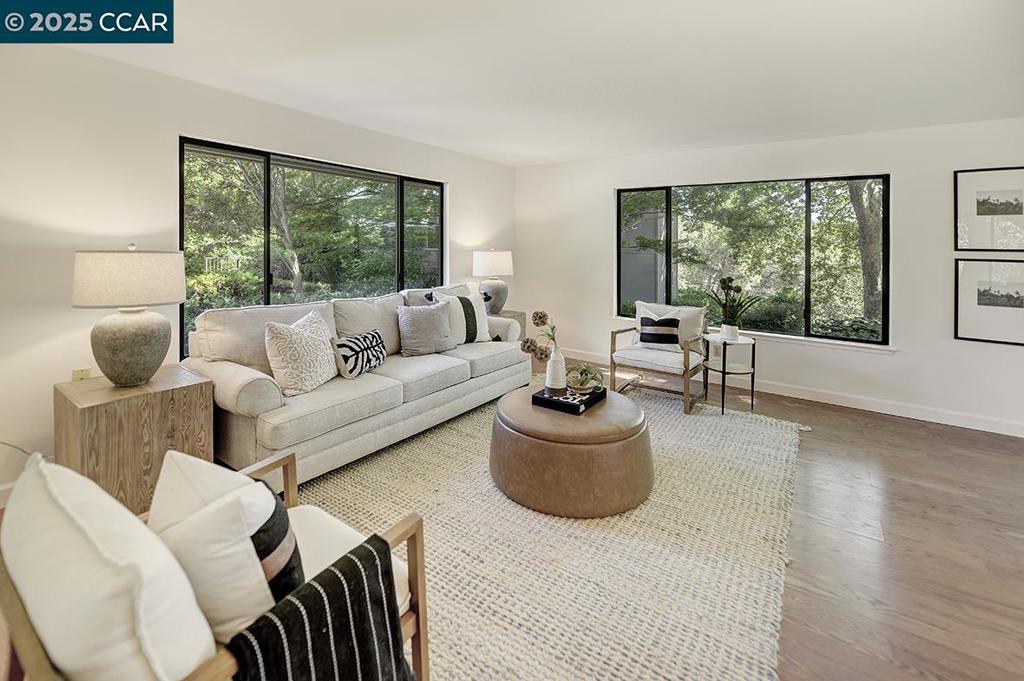 Photo of Listing #41103922