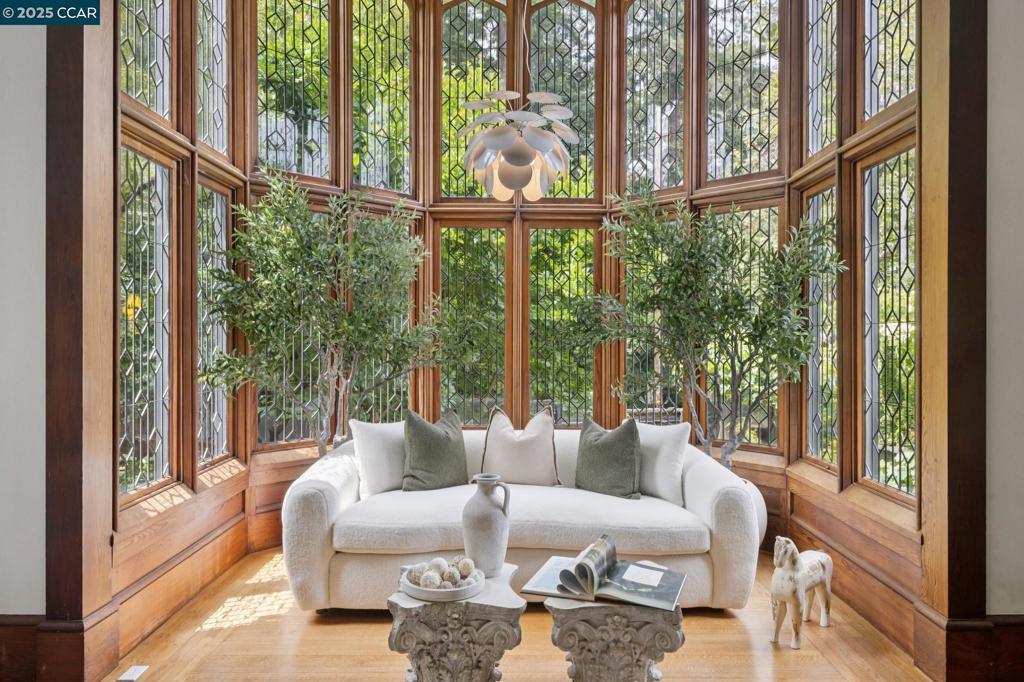 Photo of Listing #41103929