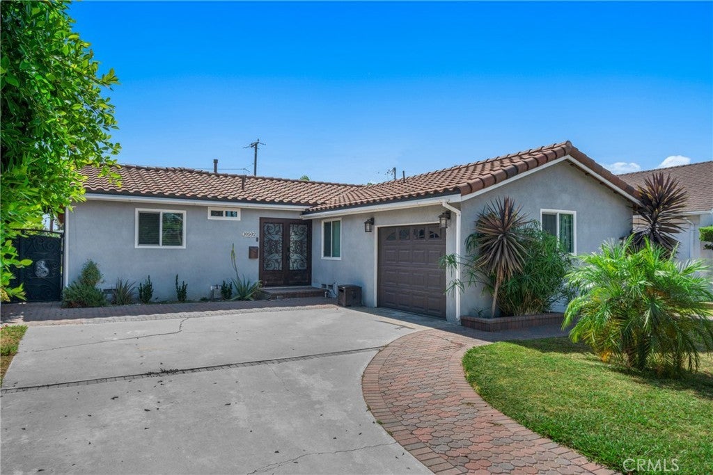 Photo of Listing #DW25117369