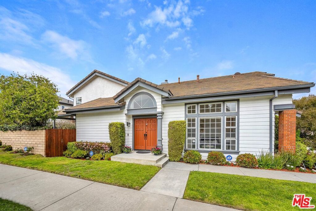 Photo of Listing #25561105