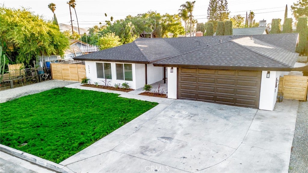 Photo of Listing #CV25138344