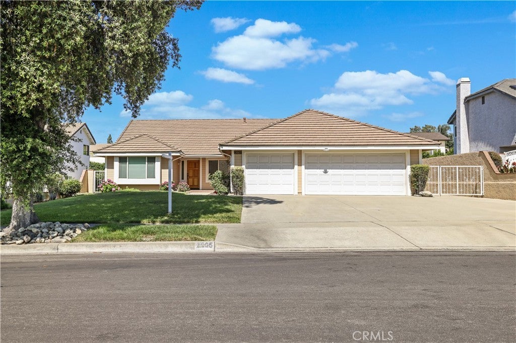 Photo of Listing #IV25146628