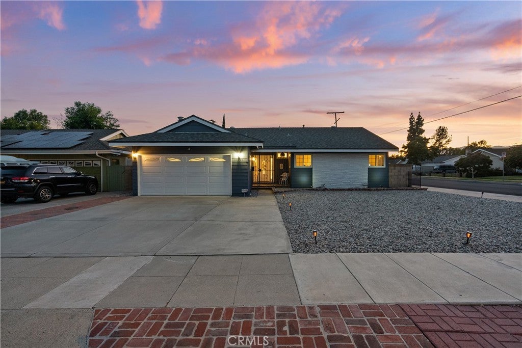 Photo of Listing #SR25146201