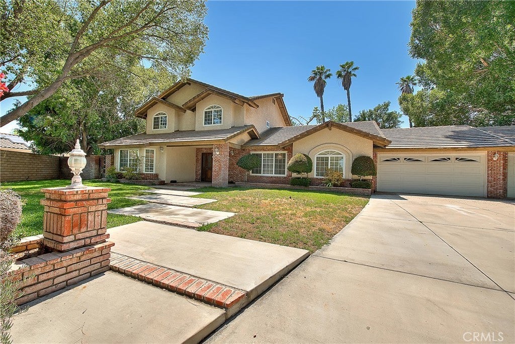 Photo of Listing #IV25149830