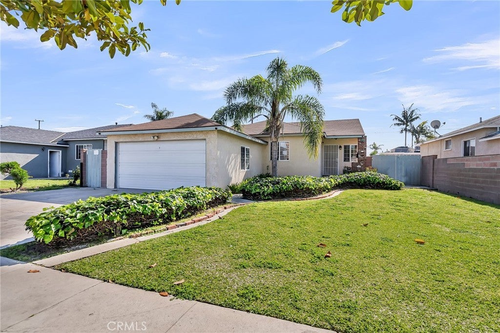 Photo of Listing #IV25151295