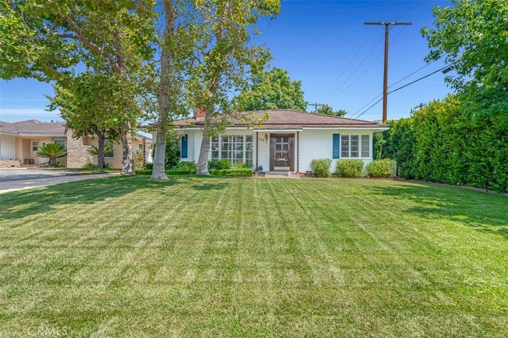 Photo of Listing #CV25152487