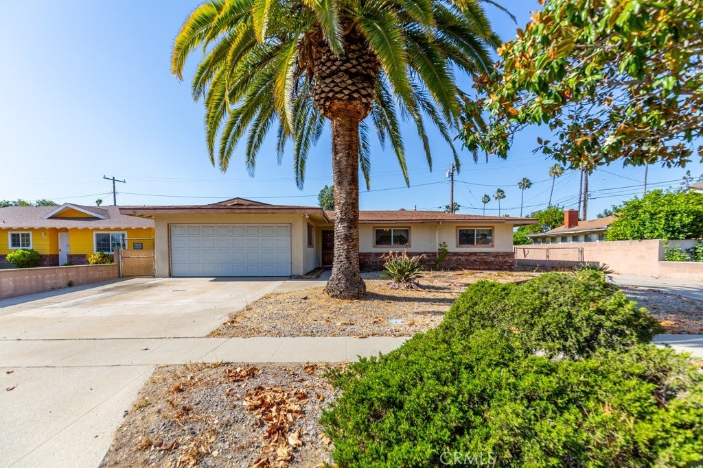 Photo of Listing #IV25152468