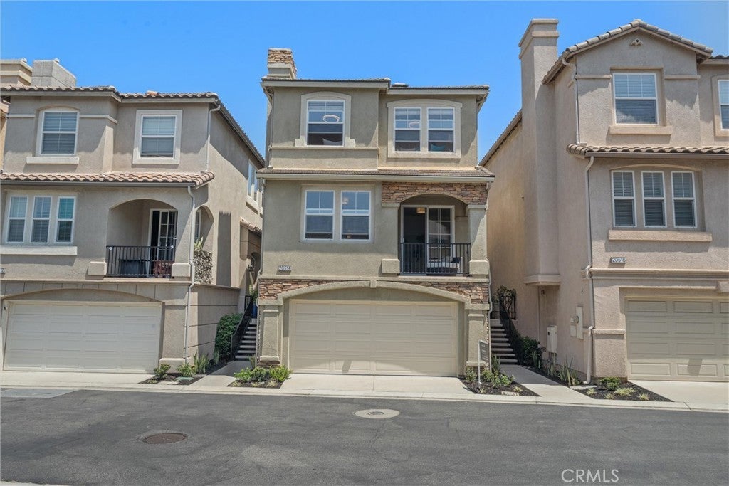 Photo of Listing #PV25152495