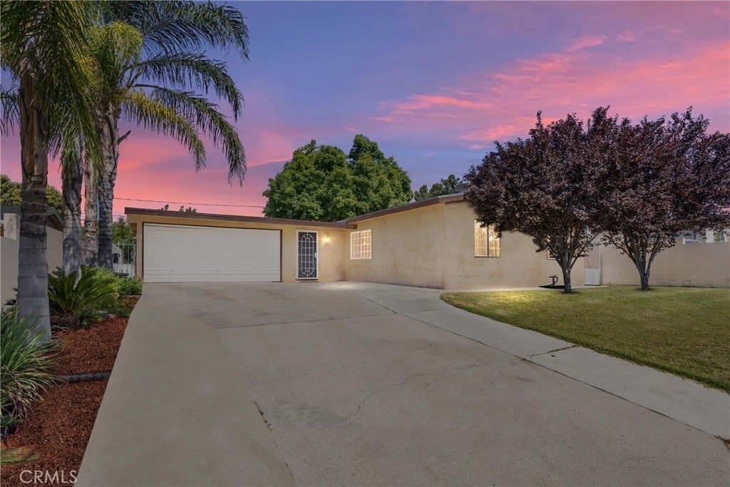 Photo of Listing #SR25151800