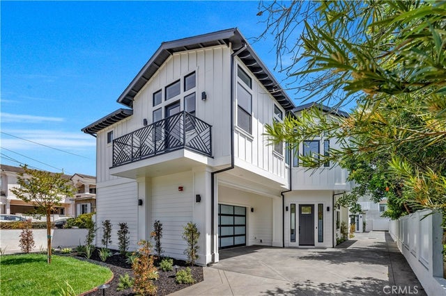 2102 Marshallfield Lane A, Redondo Beach.