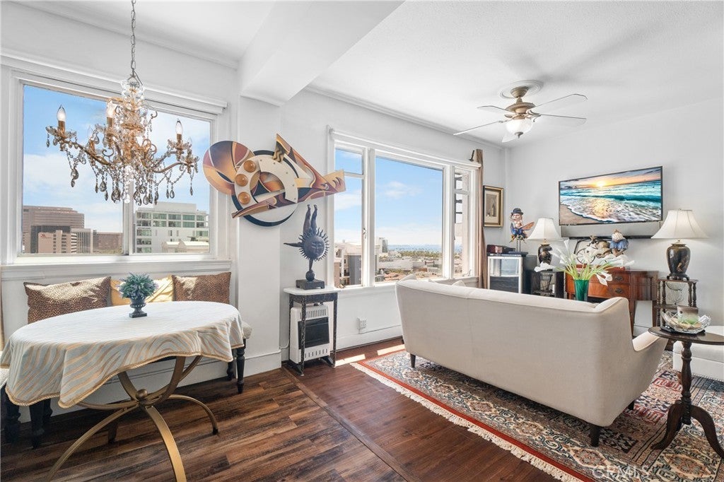 Photo of Listing #OC25152439