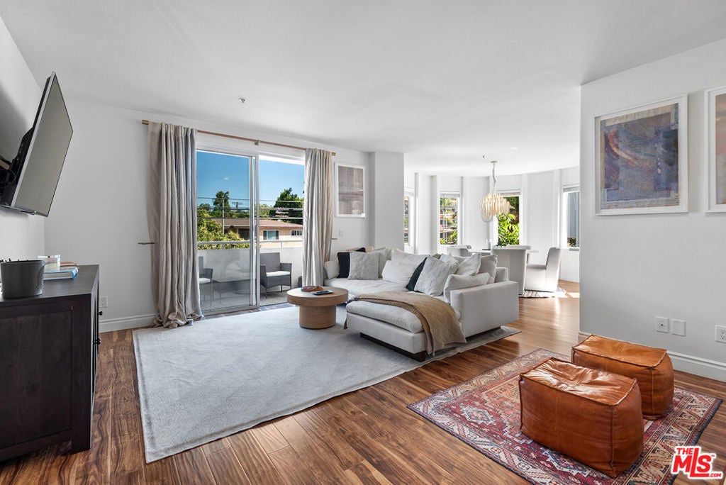 Photo of Listing #25551273