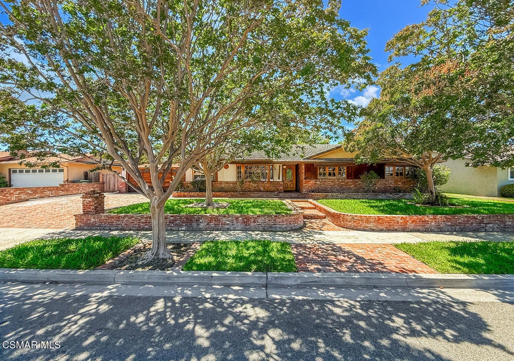 Photo of Listing #225003426