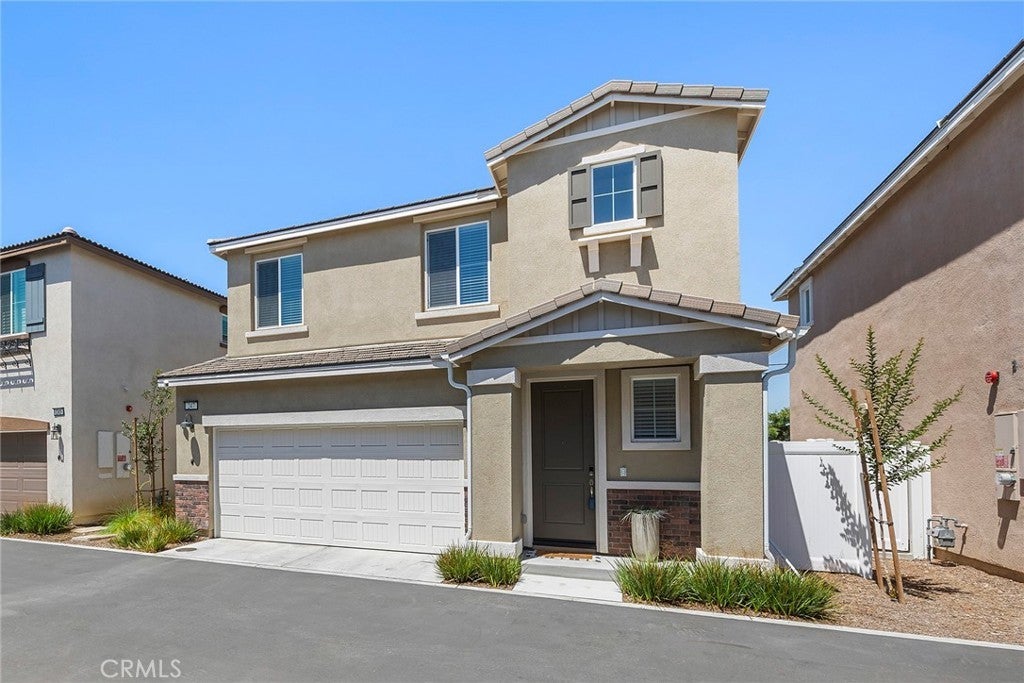 Photo of Listing #PW25141765