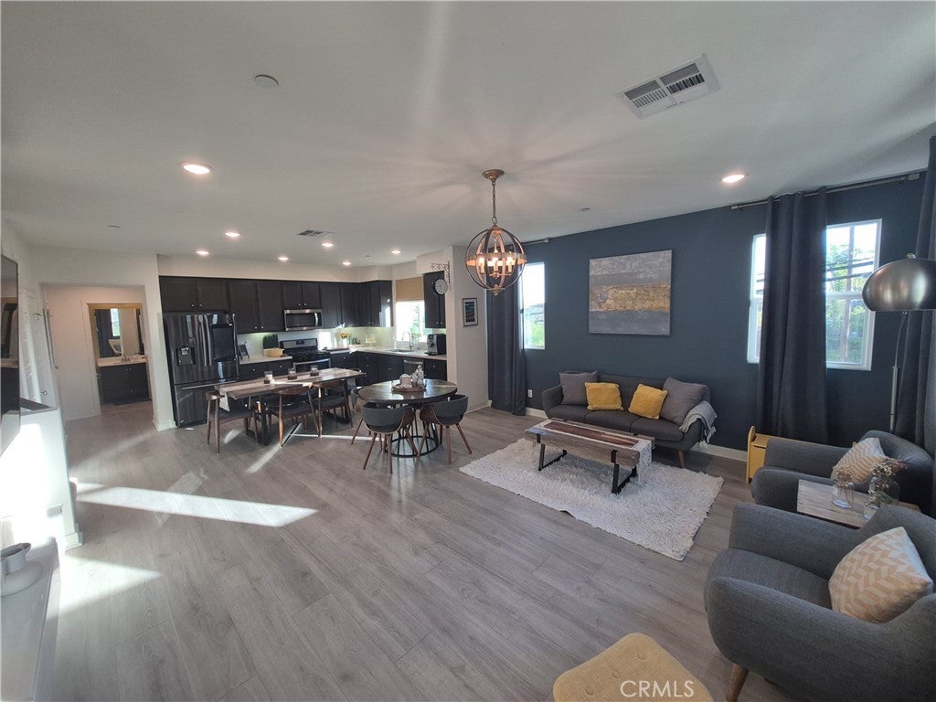 Photo of Listing #GD25151400