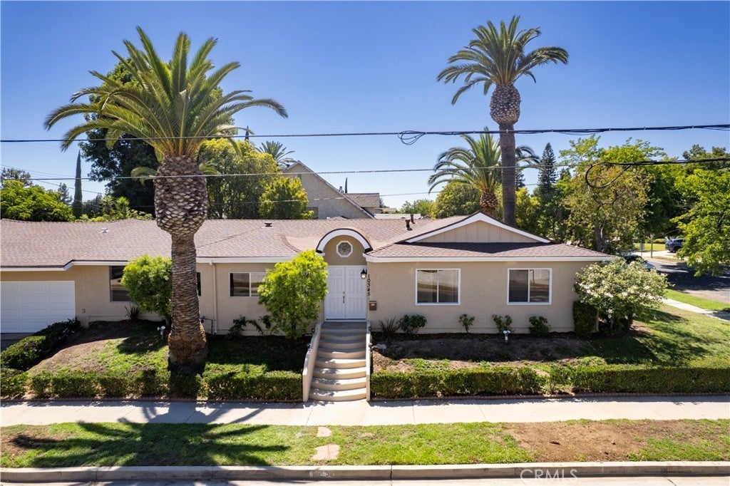 Photo of Listing #SB25153636