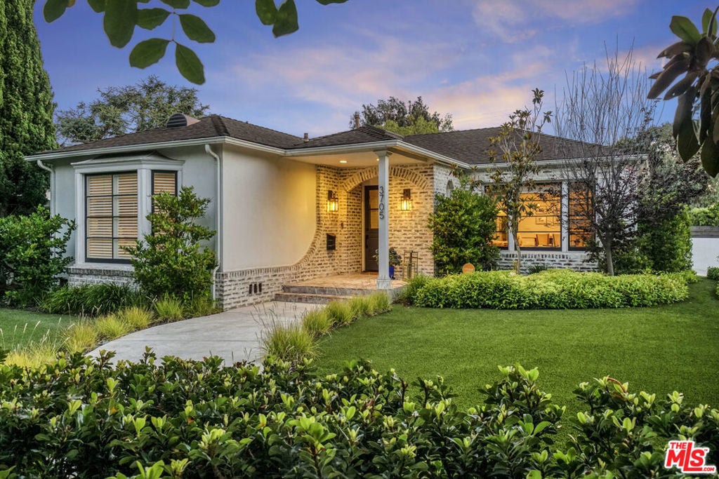 Photo of Listing #25561253