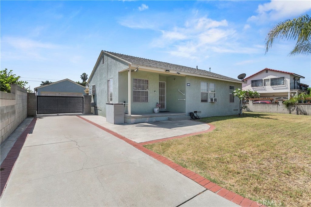 Photo of Listing #OC25151937