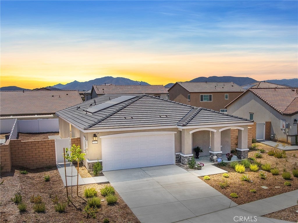 Photo of Listing #SW25152324