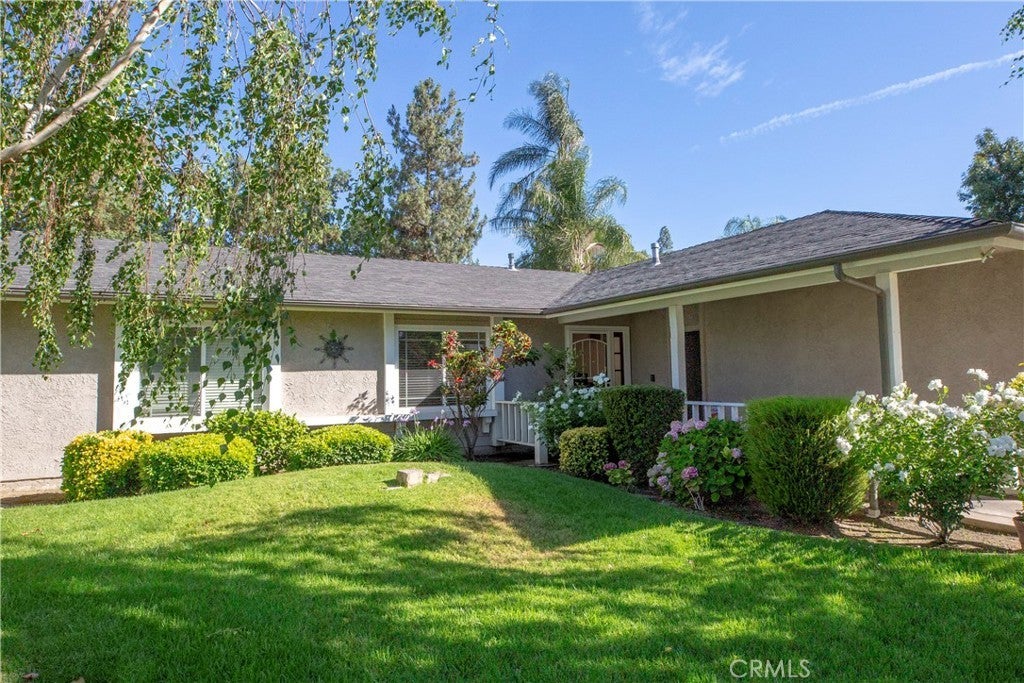 Photo of Listing #SR25151596