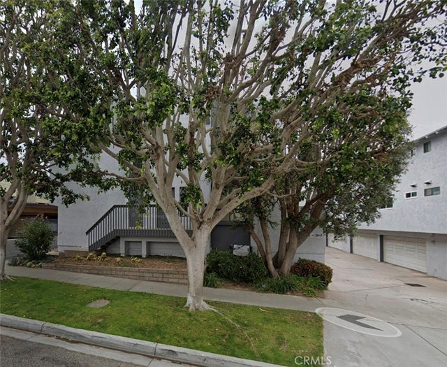 848 1st Street, Hermosa Beach.