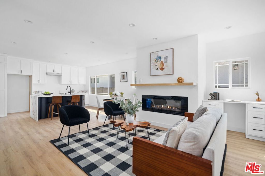 Photo of Listing #25561217