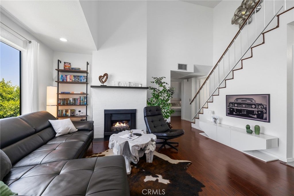 Photo of Listing #PW25152510