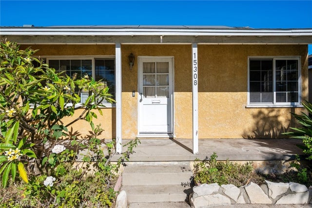 15308 Cimarron Avenue, Gardena.