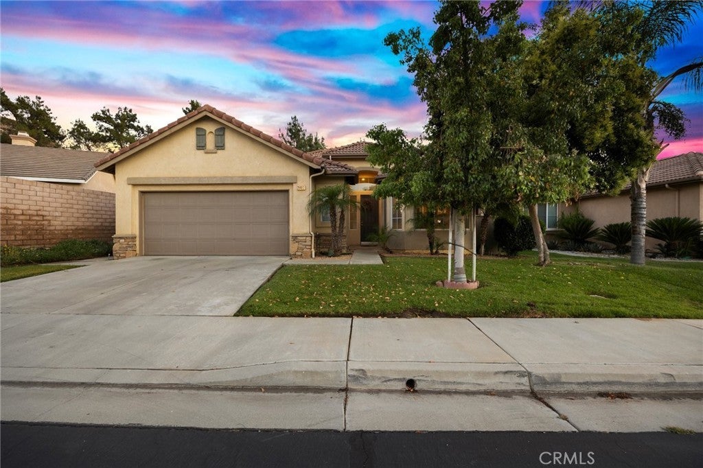 Photo of Listing #IV25152667