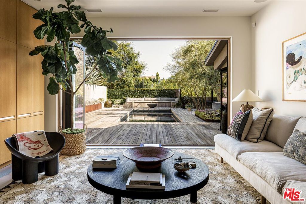 Photo of Listing #25562889