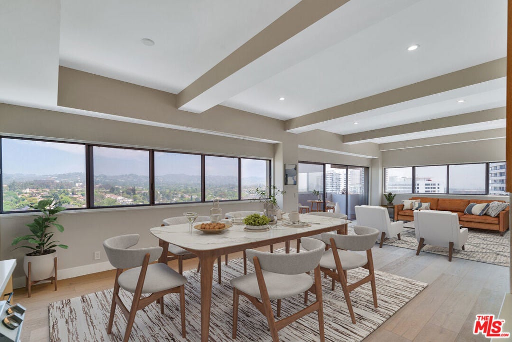 Photo of Listing #25563199